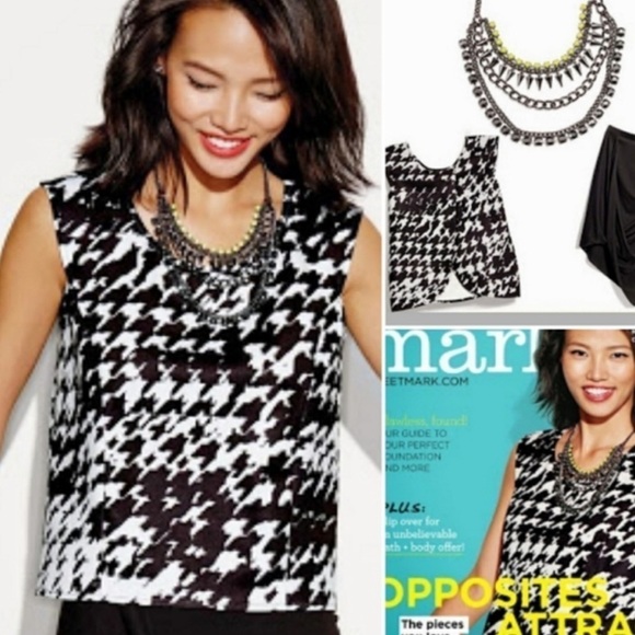 Avon open back houndstooth plaid scoop neck split back pullover sleeveless top - Picture 2 of 13